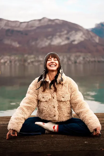 Retraite Yoga à Annecy - Le Lac & Nous 